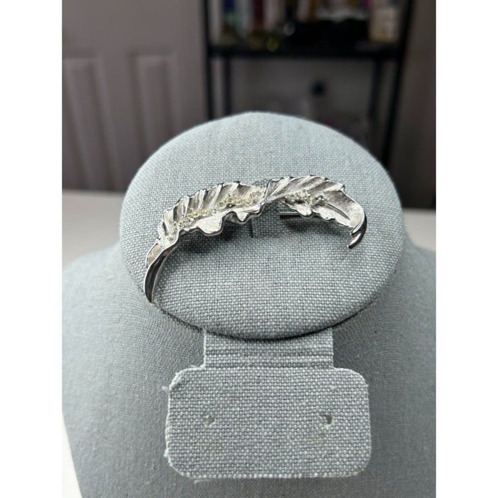 Vintage Crown Trifari Feather or Leaf with Clear Stones Silver Tone Brooch